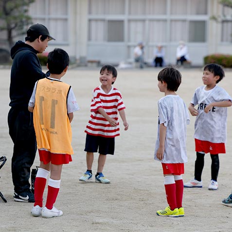 中野 秀彦コーチ