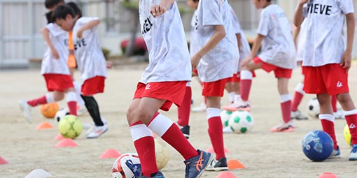 サッカーを通じて信頼される人間力を育む